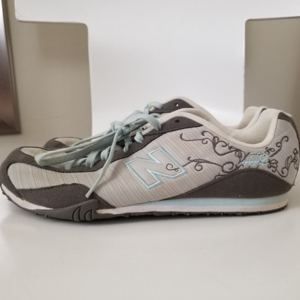 Vintage New Balance #442 Sneakers, size 9